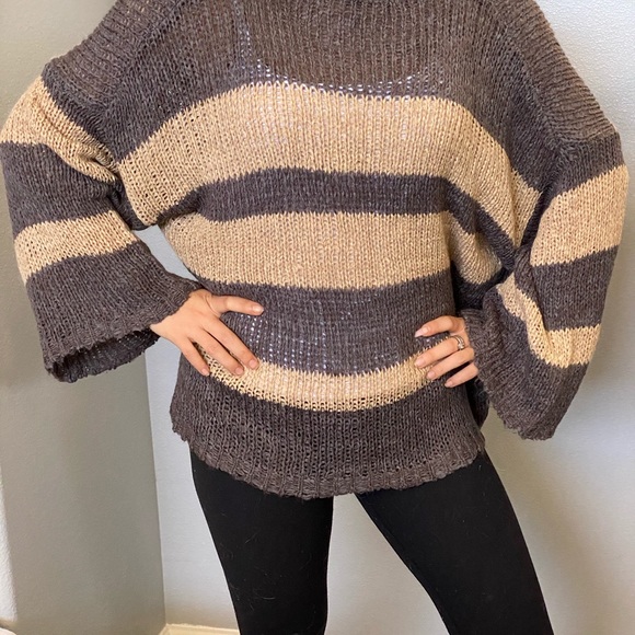Sweater - Picture 2 of 2
